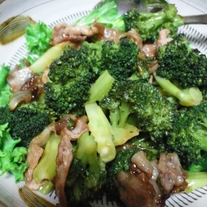 ブロッコリーと豚肉の炒め物